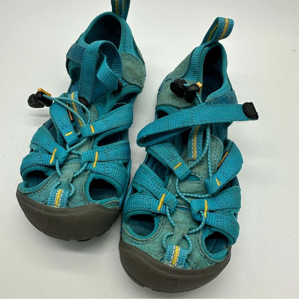 Teal Keens